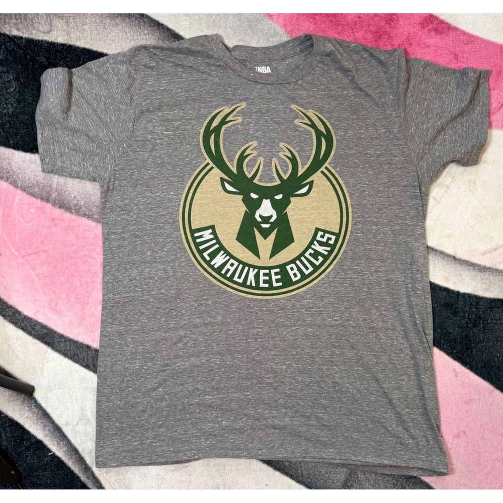 NBA Milwaukee Bucks Mens Graphic T-Shirt Gray Heathered Large Short Sleeve Tee